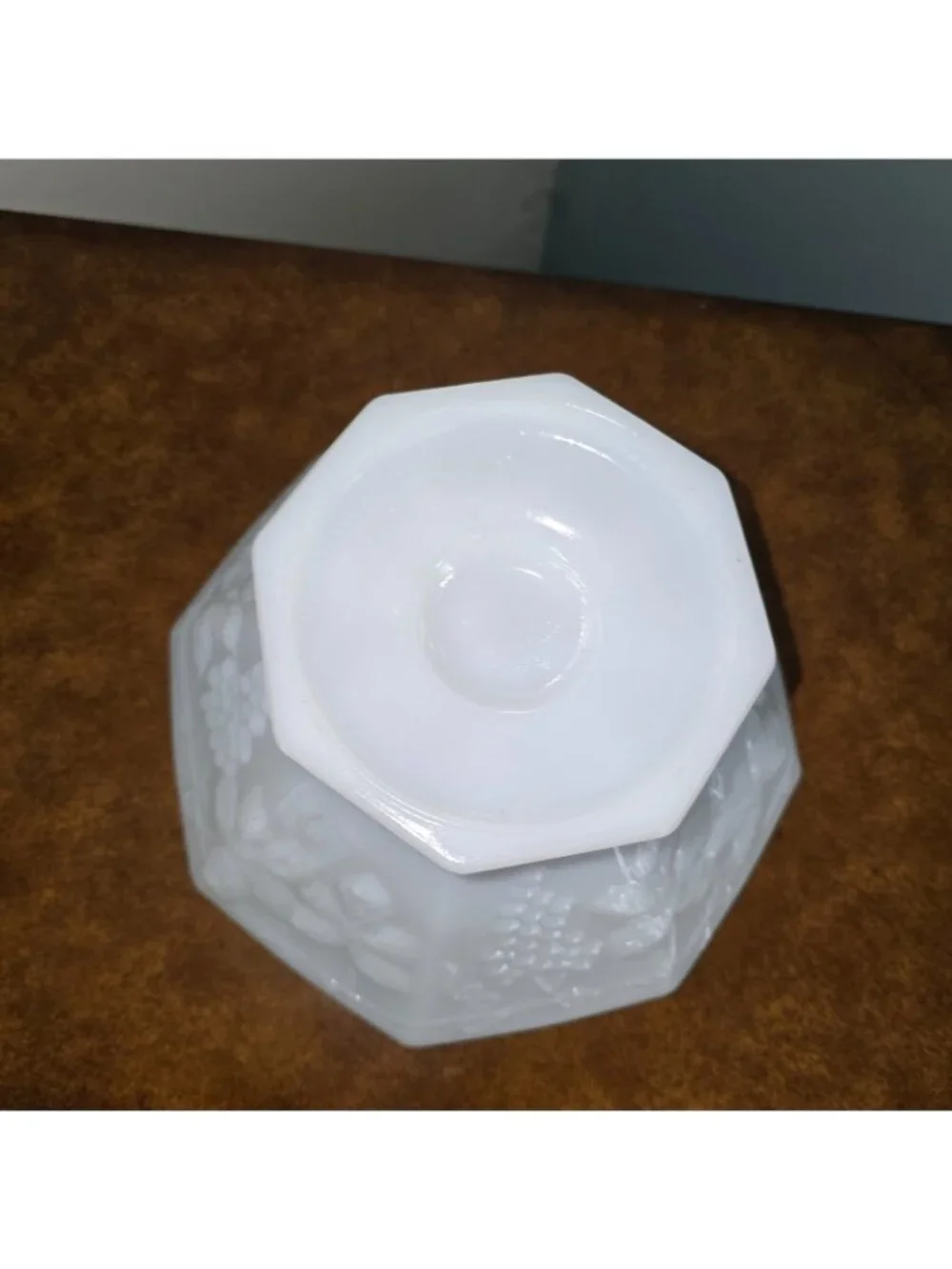 Vintage Fruit Bowl White Milk Glass Mid-Century  Pedestal Centerpiece 9